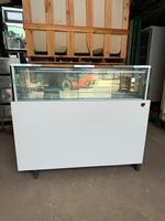 9成9新1500mm闊<BR>珠寶櫃款展示凍櫃